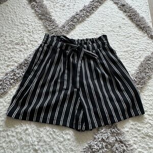DR2 striped tie shorts